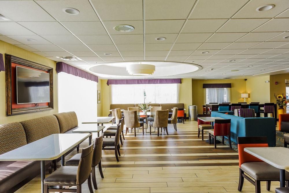 Holiday Inn Express & Suites Cheektowaga North East By Ihg מראה חיצוני תמונה