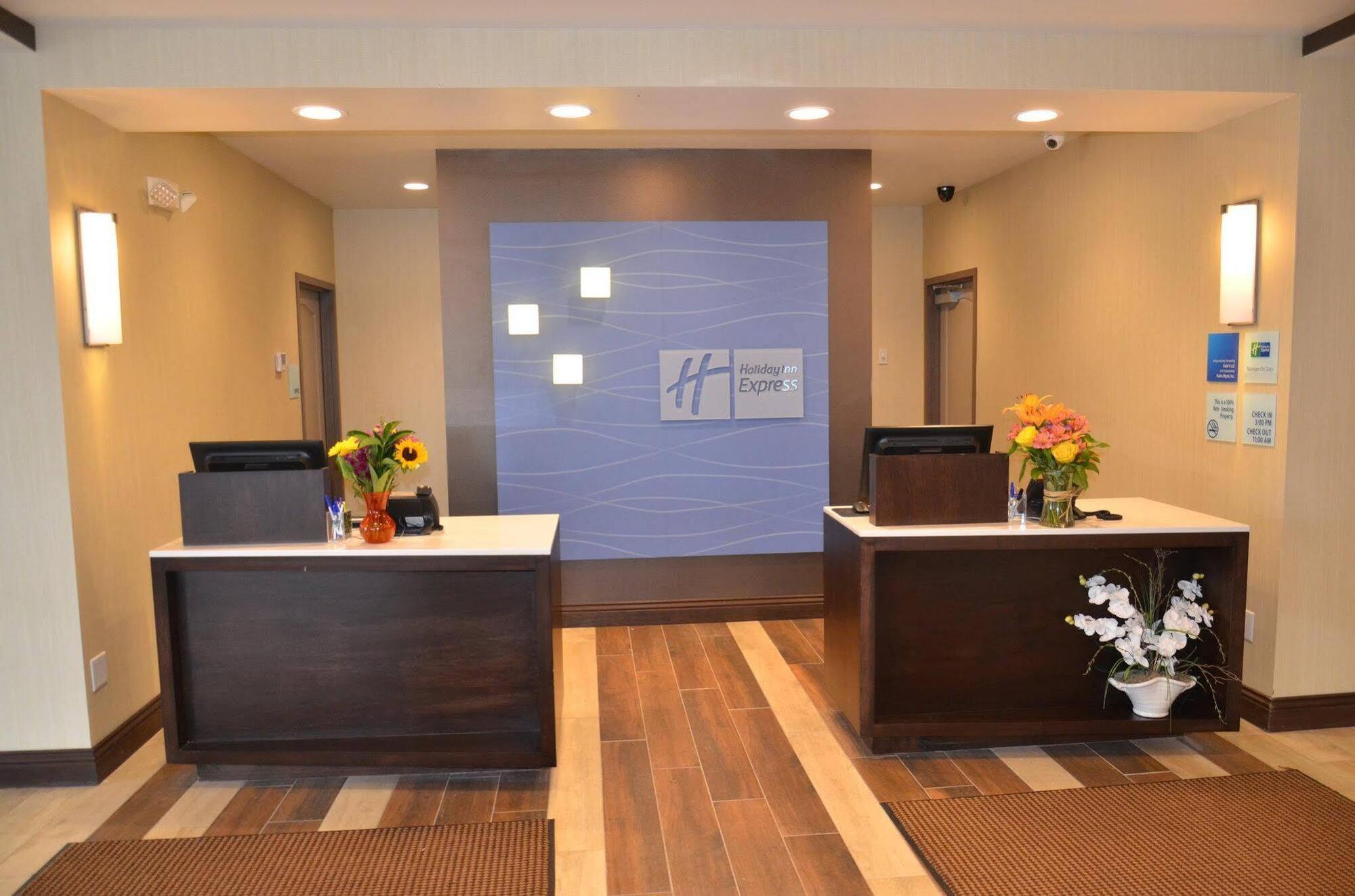 Holiday Inn Express & Suites Cheektowaga North East By Ihg מראה חיצוני תמונה